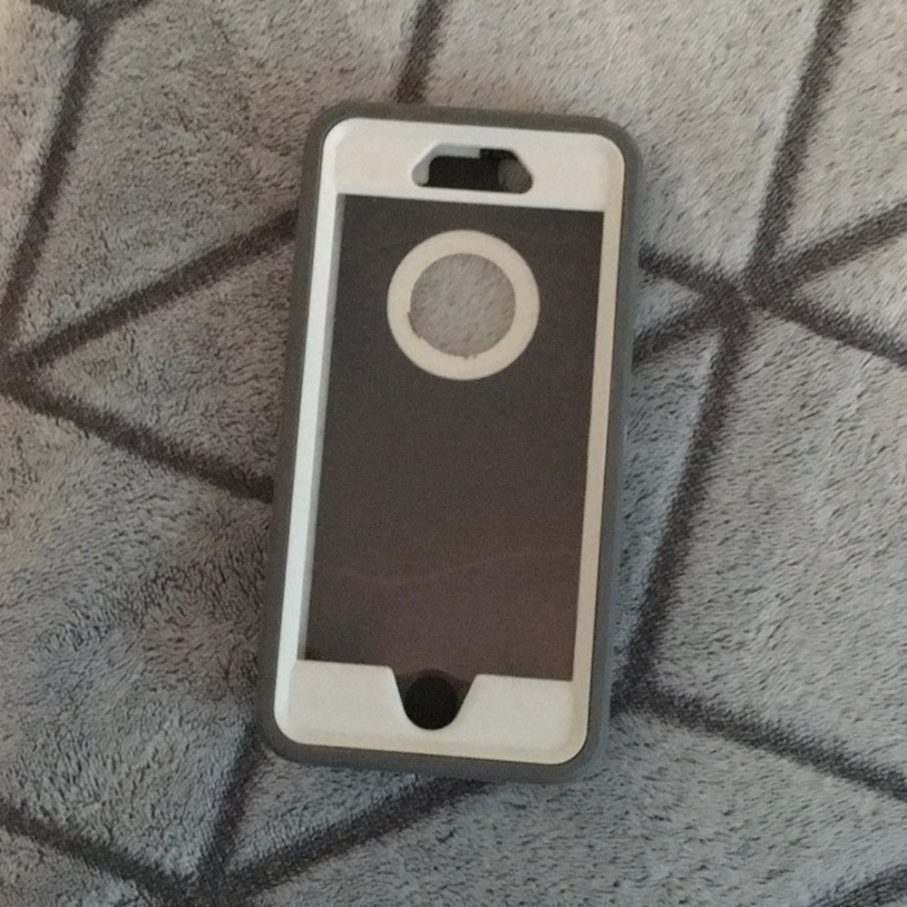 iphone 6s otter box w/ pop socket